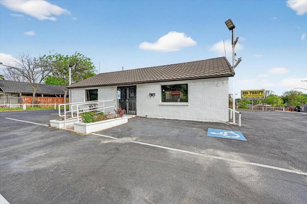 2620 Vaughn Boulevard, Fort Worth, TX 76105