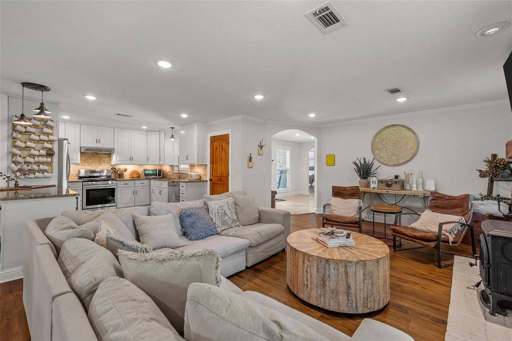 423 Rogers Hill Spur, Waco, TX 76705