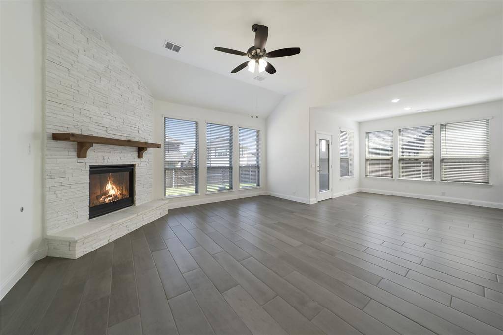 2804 Creekhollow Court, Denton, TX 76226