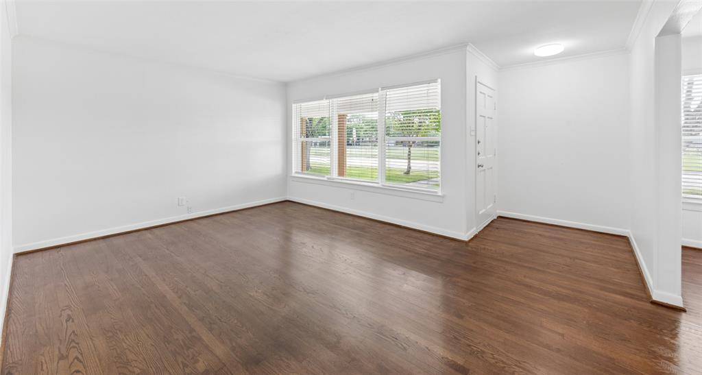9504-9506 Mercer Drive, Dallas, TX 75228