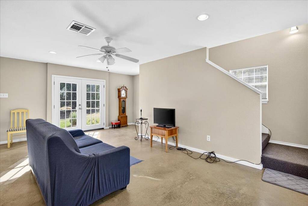 1603 VZ CR 2908, Eustace, TX 75124