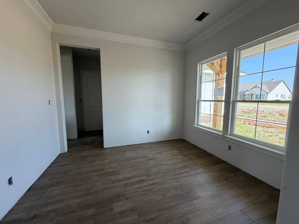 12413 Hornfels Drive, Krum, TX 76249