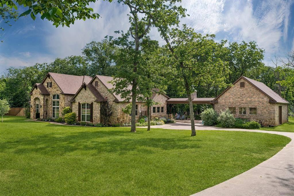 1000 Timberidge Lane, Bartonville, TX 76226