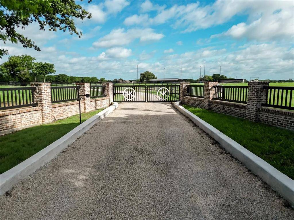 1340 Lacy Drive, Lipan, TX 76462