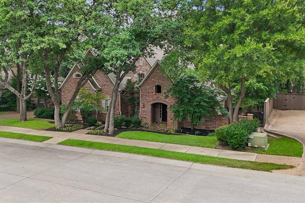 706 Wentwood Drive, Southlake, TX 76092