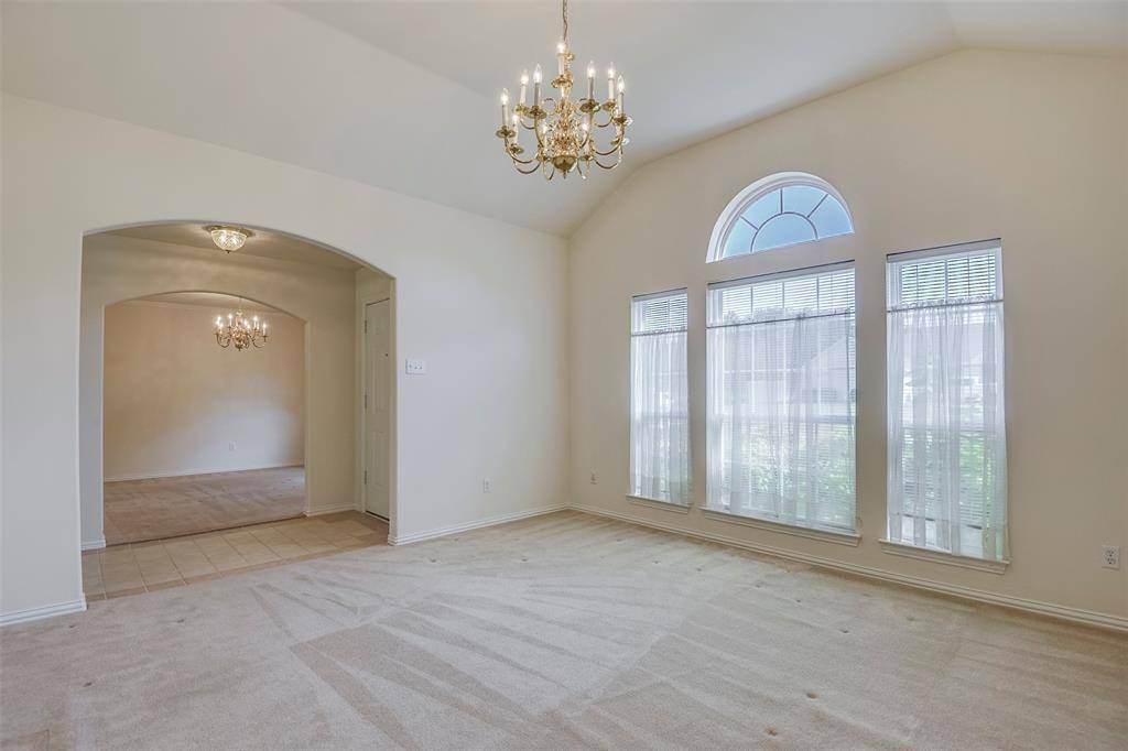 311 Northgate Drive, Waxahachie, TX 75165
