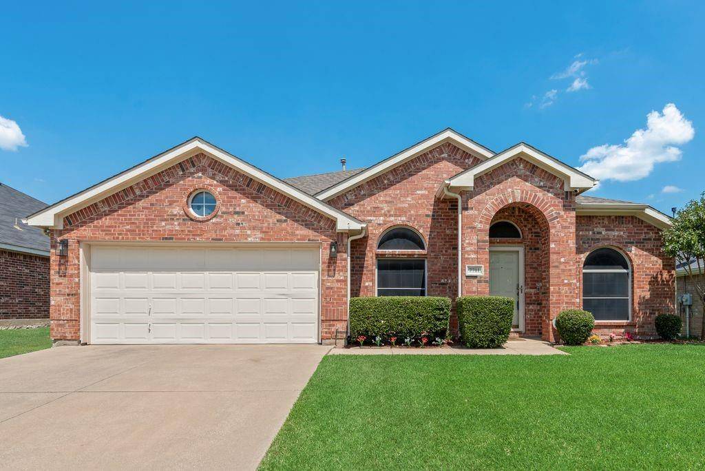 7711 Pittsford Lane, Arlington, TX 76002