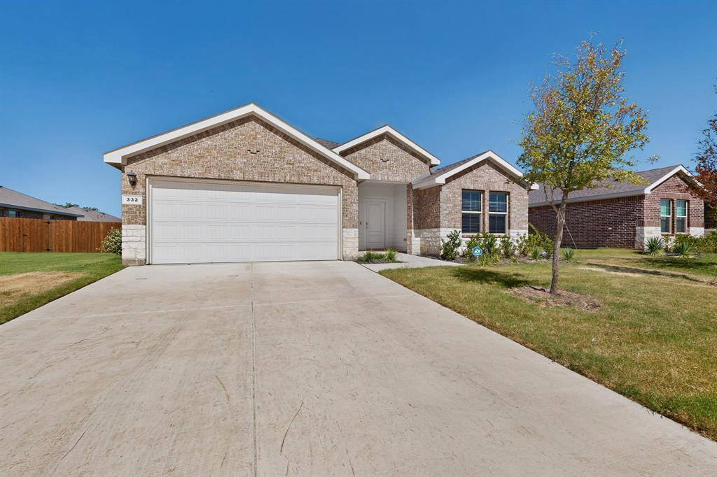 332 Pecos Drive, Azle, TX 76020