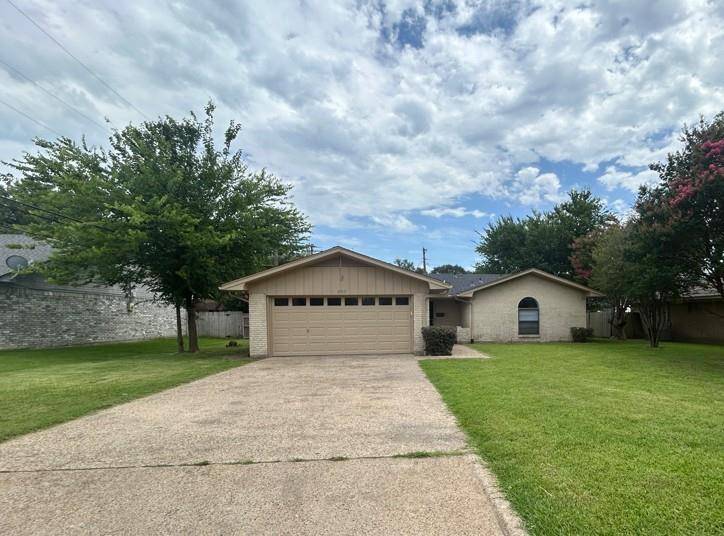 607 Stanford Street, Corsicana, TX 75110