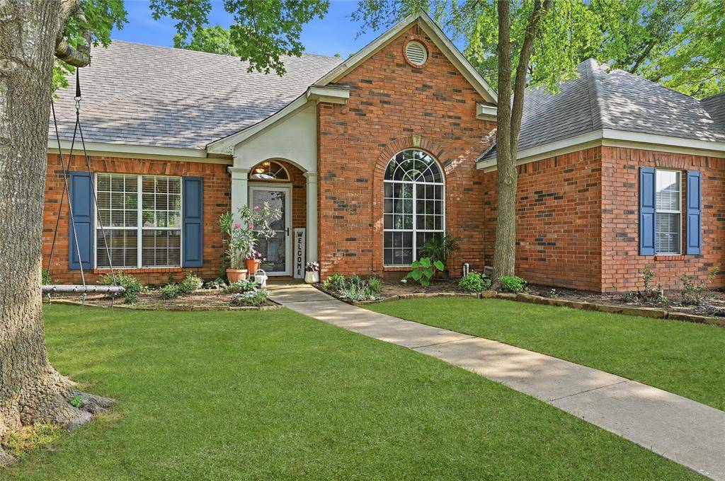 2030 Deer Run, Denison, TX 75020