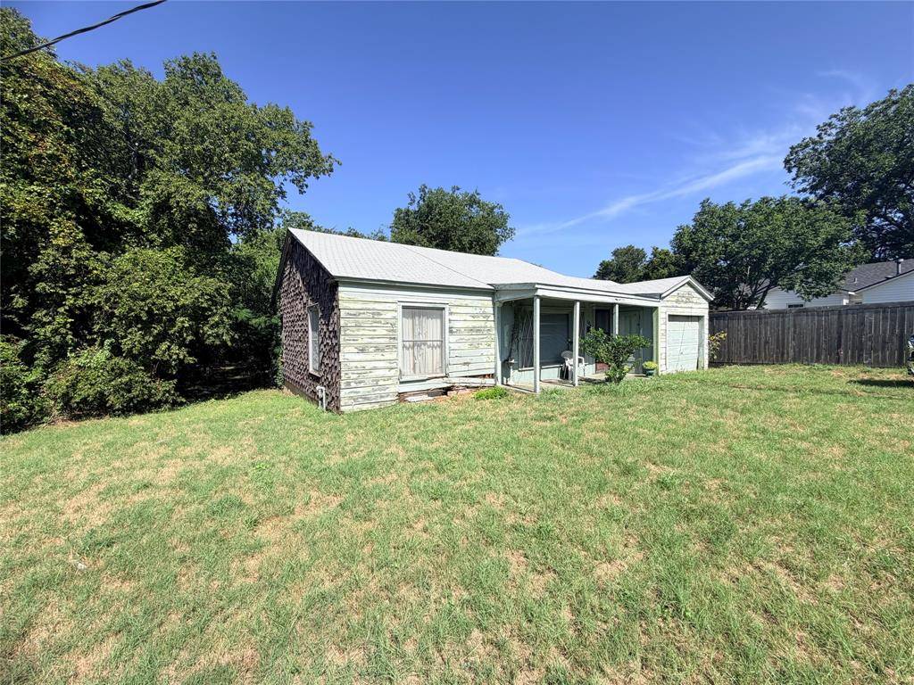 806 S Brazos Street, Weatherford, TX 76086