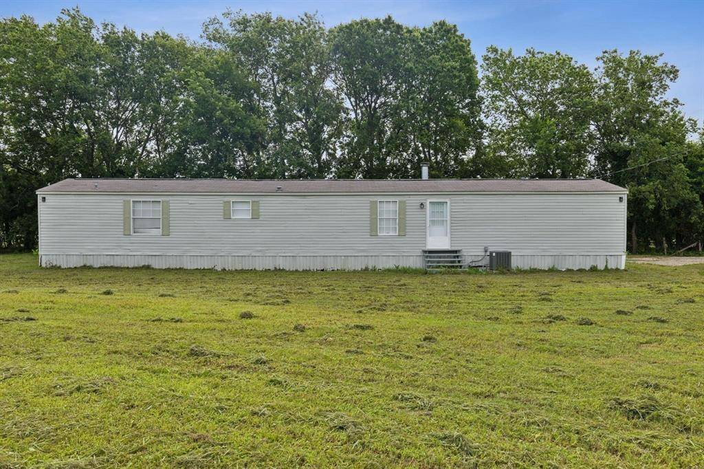 1946 County Road 2290, Quinlan, TX 75474