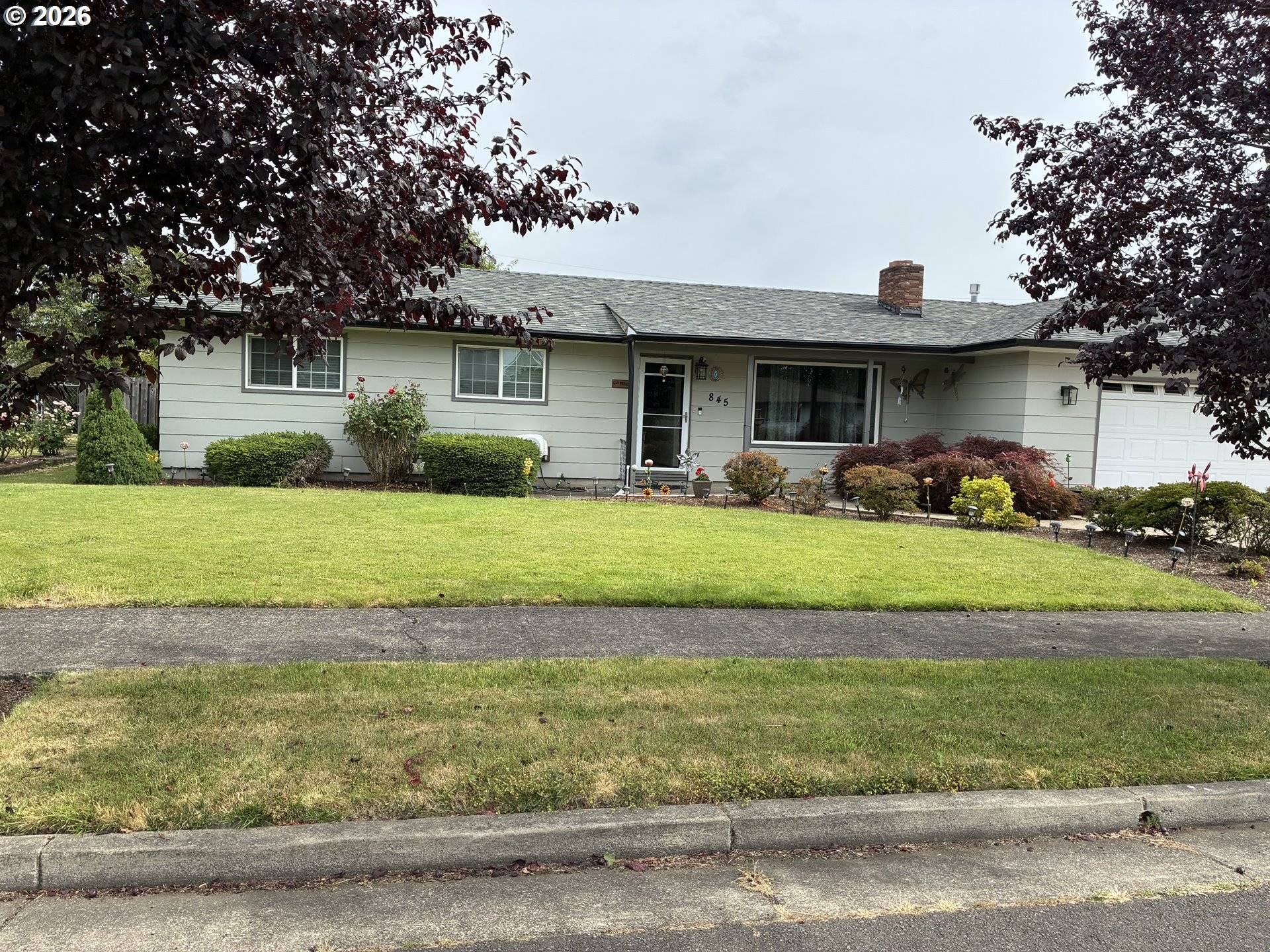 845 W ROSE ST, Lebanon, OR 97355