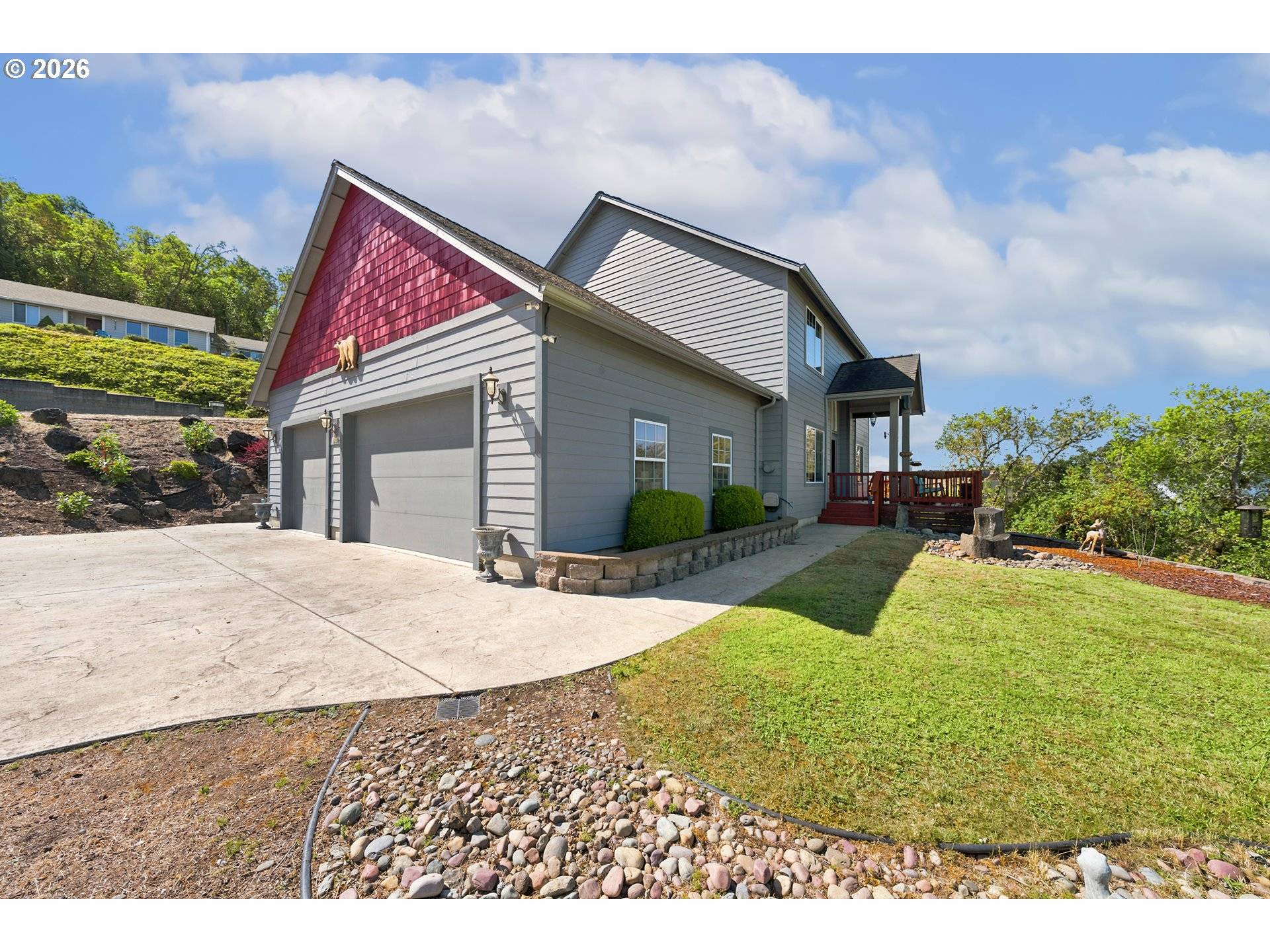1548 NE ROCKY RIDGE DR, Roseburg, OR 97470