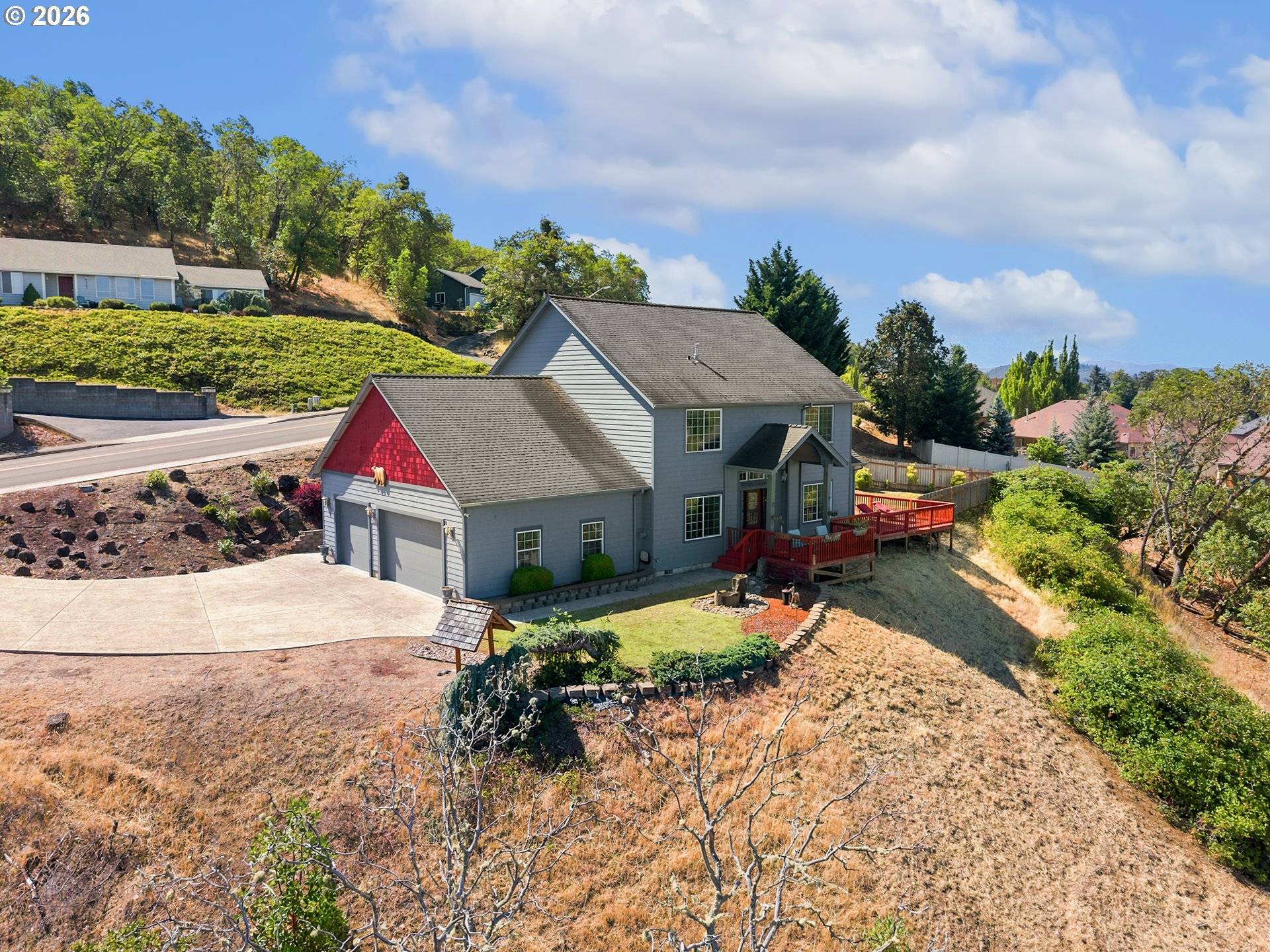 1548 NE ROCKY RIDGE DR, Roseburg, OR 97470