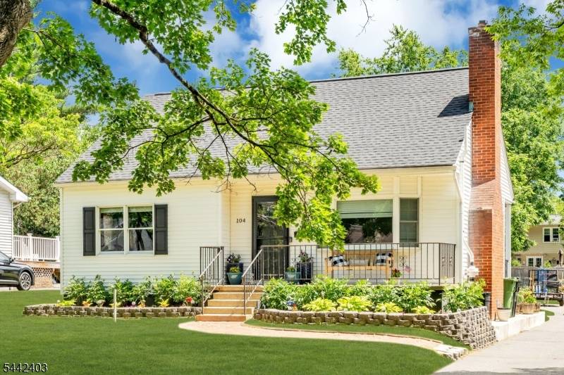 104 N Prospect St, Washington Boro, NJ 07882