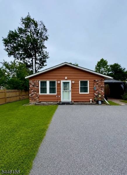 18 Prince St, Hamburg Boro, NJ 07419