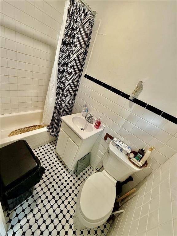 1822 Putnam AVE, Ridgewood, NY 11385