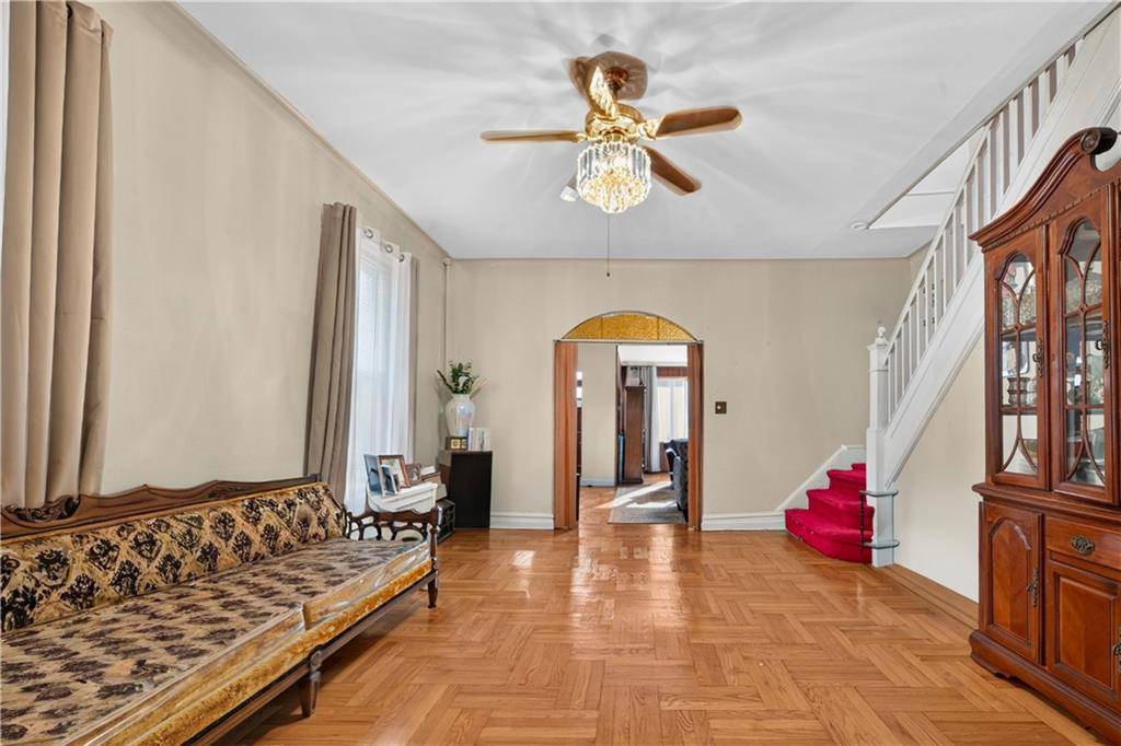 467 East 54th ST, Brooklyn, NY 11203