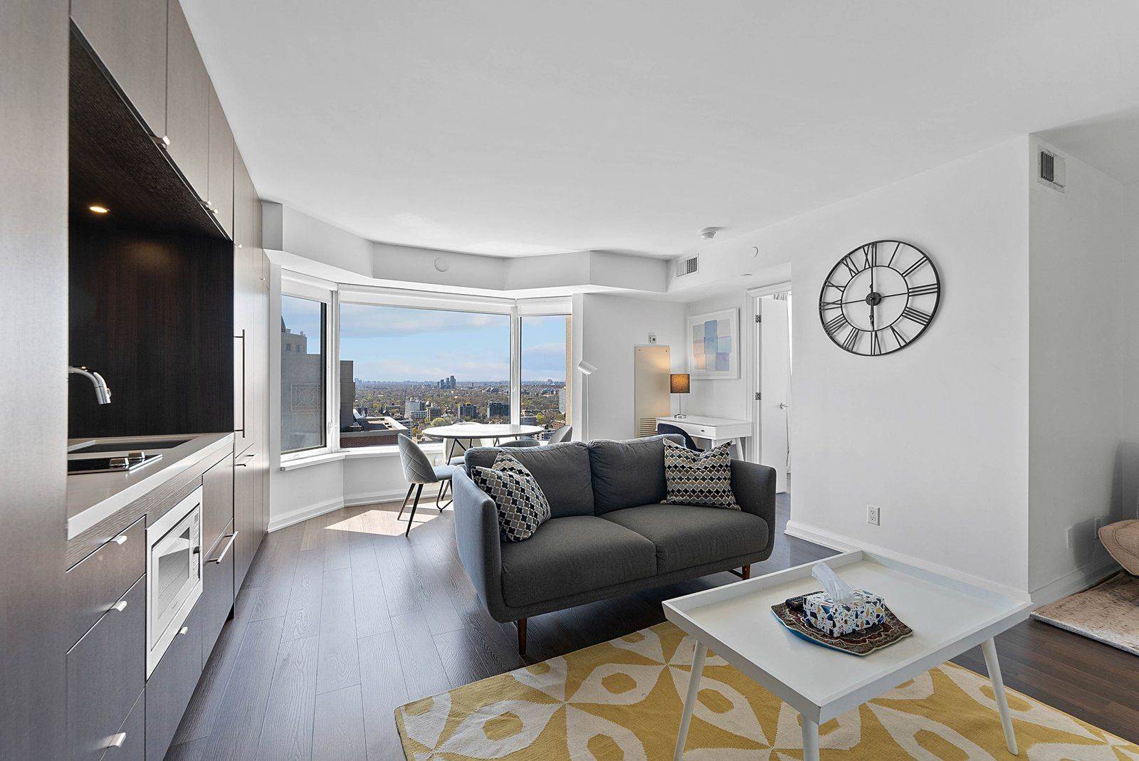 155 Yorkville AVE #2917, Toronto C02, ON M5R 0B4