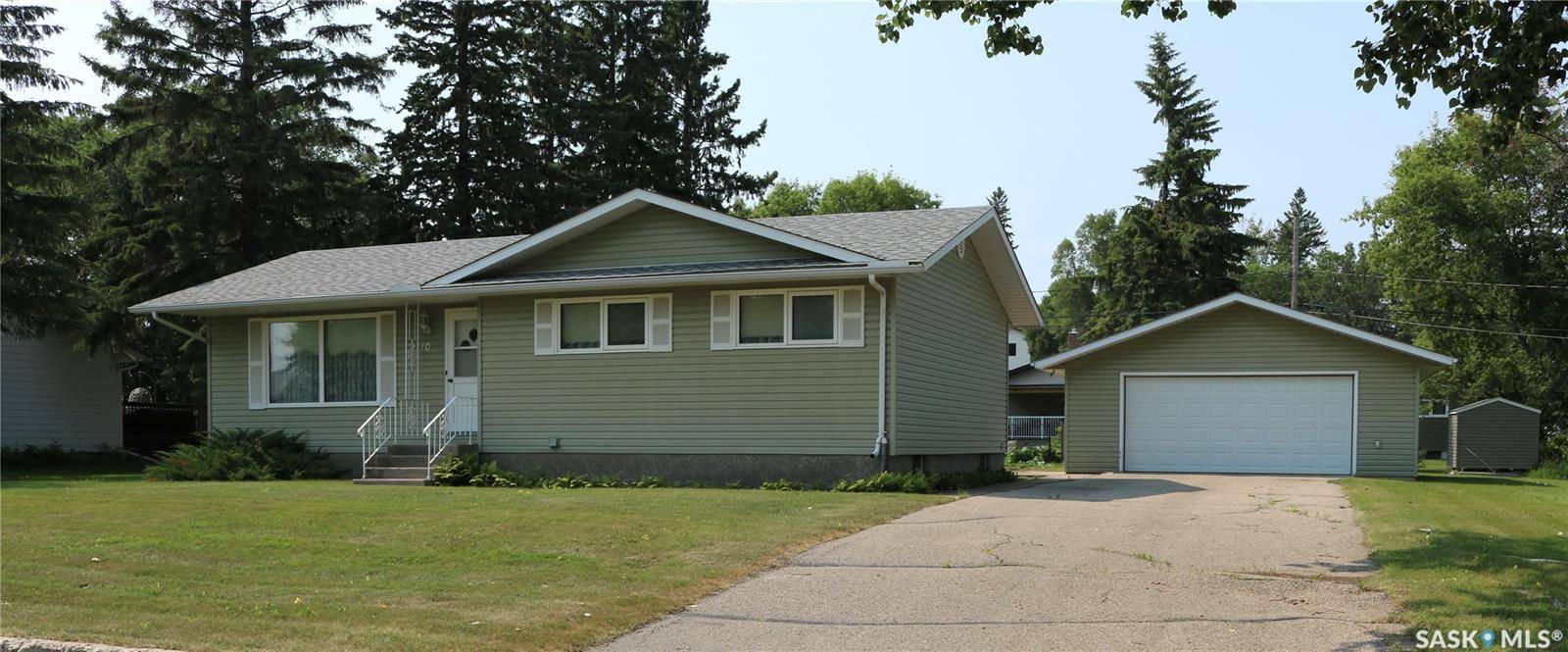 1110 Carleton STREET, Moosomin, SK S0G 3N0