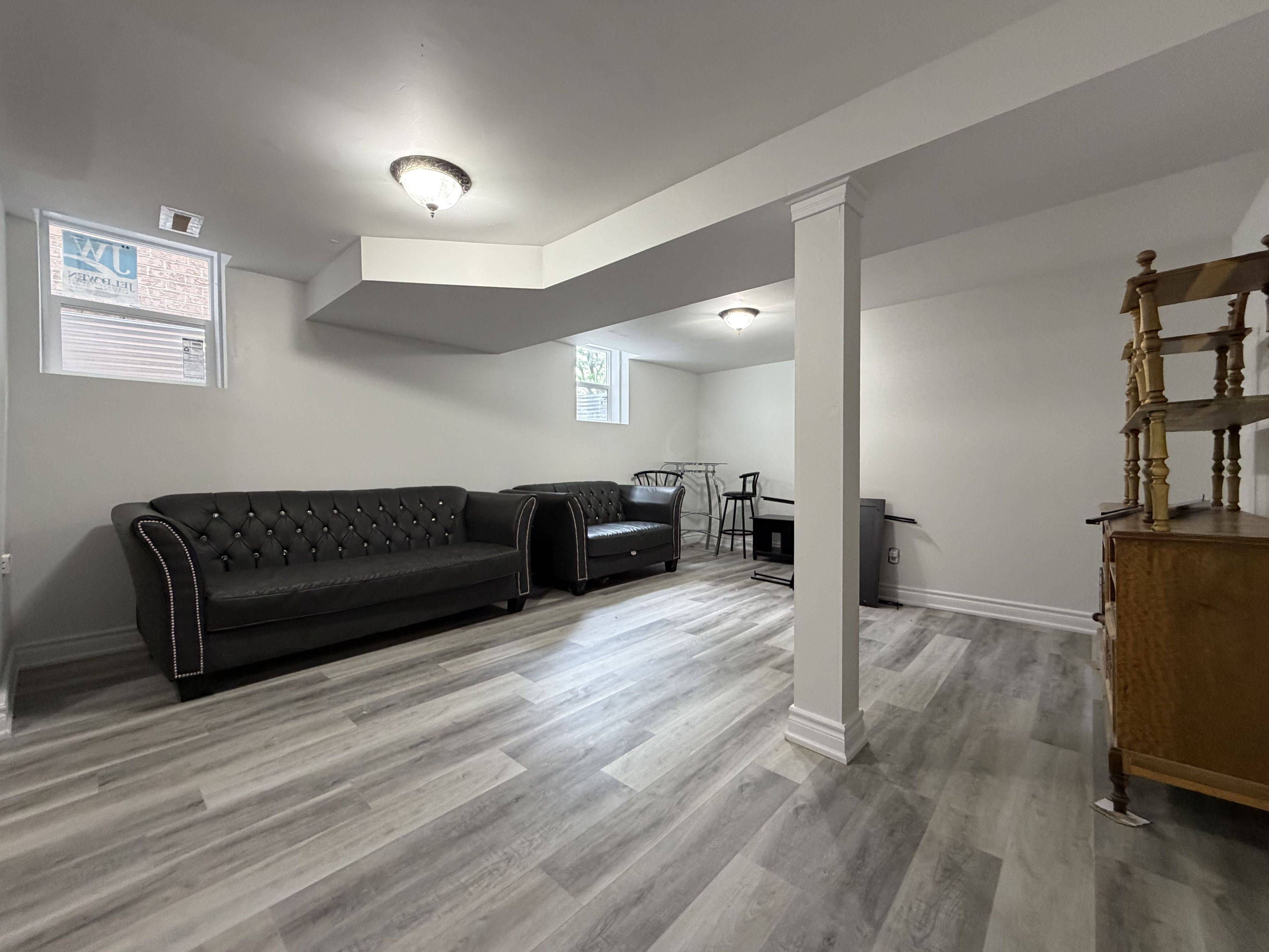 20 Hollowgrove BLVD #Basement, Brampton, ON L6P 1B1
