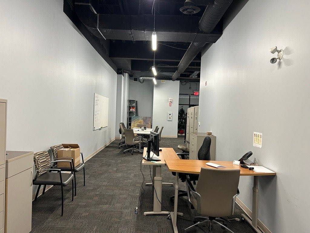 139 Rideau ST, Ottawa Centre, ON K1N 5X4