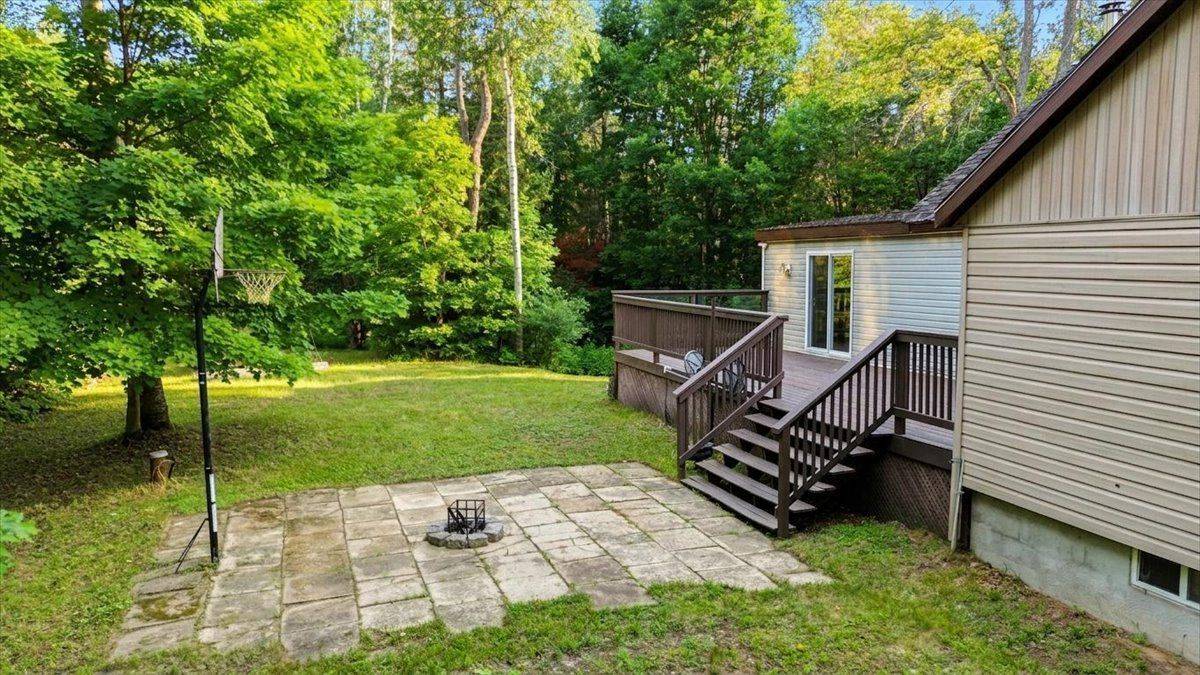 3196 Old Hastings RD, Limerick, ON K0L 1P0
