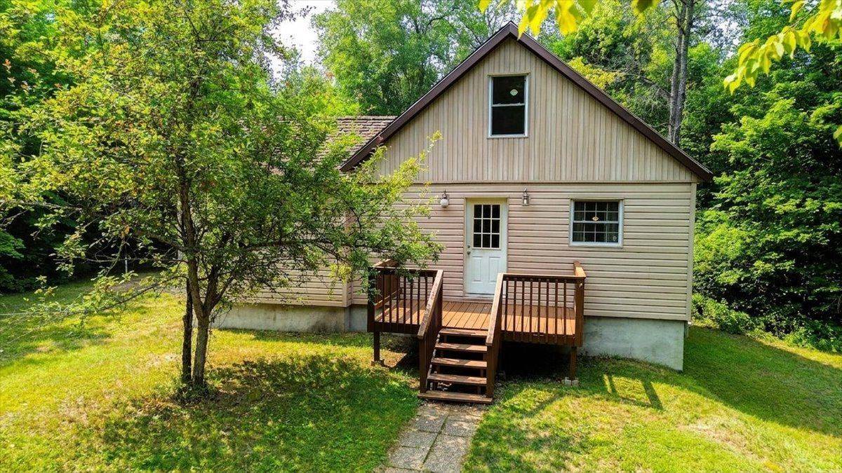 3196 Old Hastings RD, Limerick, ON K0L 1P0