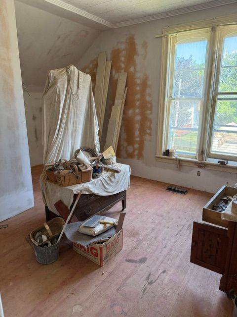 98 Trafalgar ST, Goderich, ON N7A 1T6
