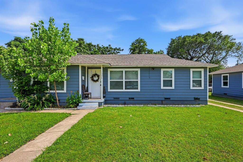 1306 Stone Drive, Irving, TX 75061