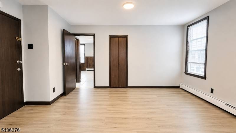 531 3Rd Ave #2, Elizabeth City, NJ 07202