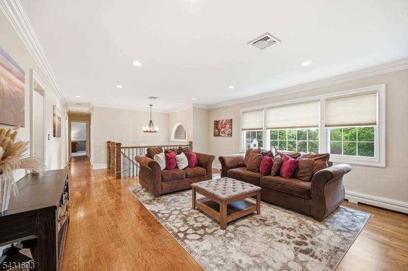 17 Kiowa, Oakland Boro, NJ 07436