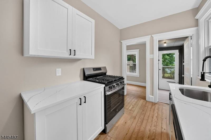 678 Ridgedale Ave, Woodbridge Twp., NJ 07095