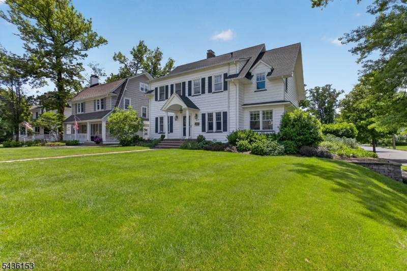 617 Lawrence Ave, Westfield Town, NJ 07090
