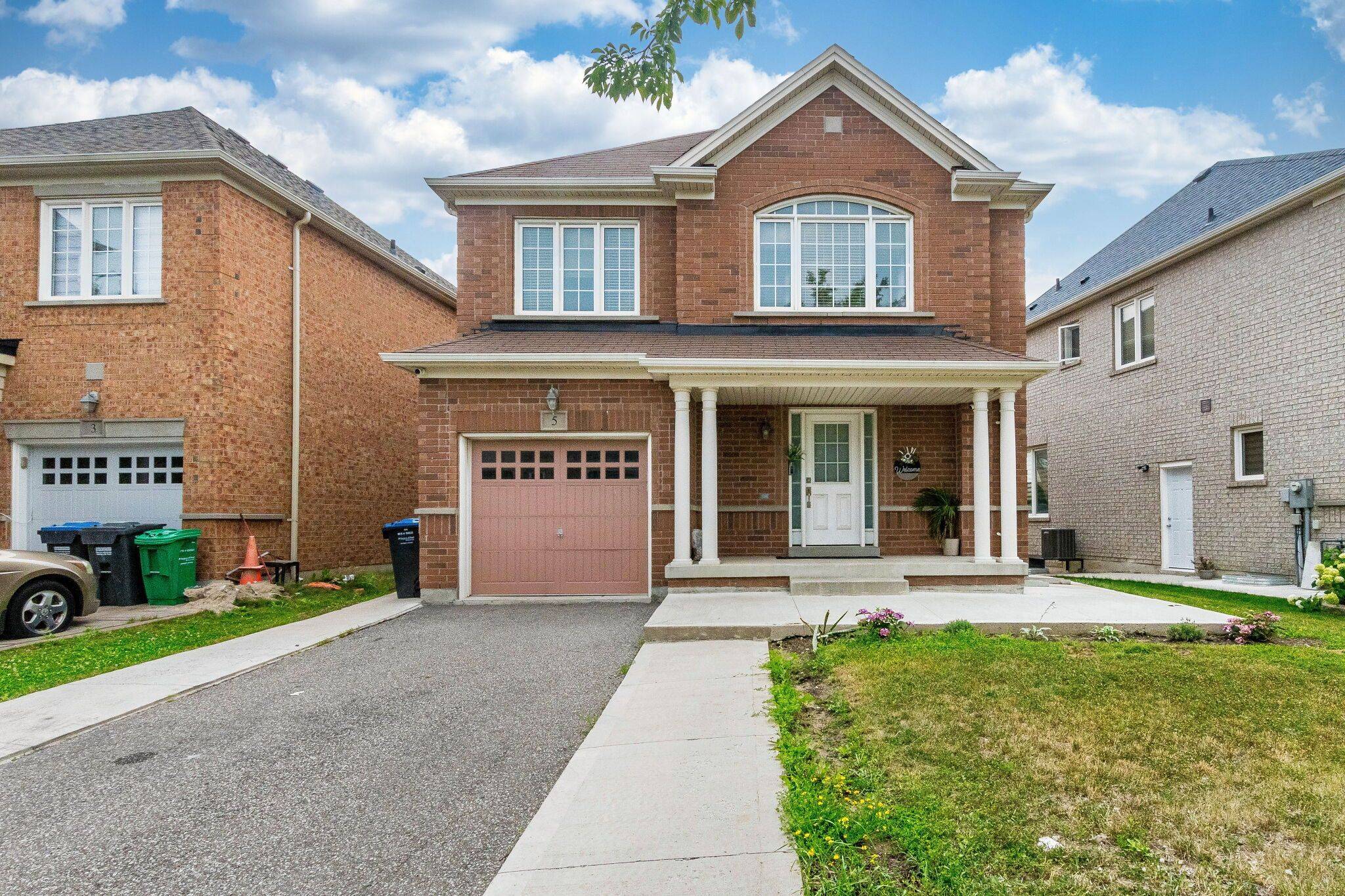 5 Denali CRES, Brampton, ON L6P 3P6
