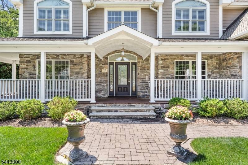 109 Overlook Ave, East Hanover Twp., NJ 07936