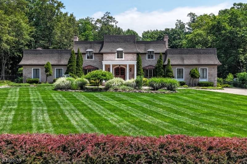 21 Baldwin Rd, Saddle River Boro, NJ 07458