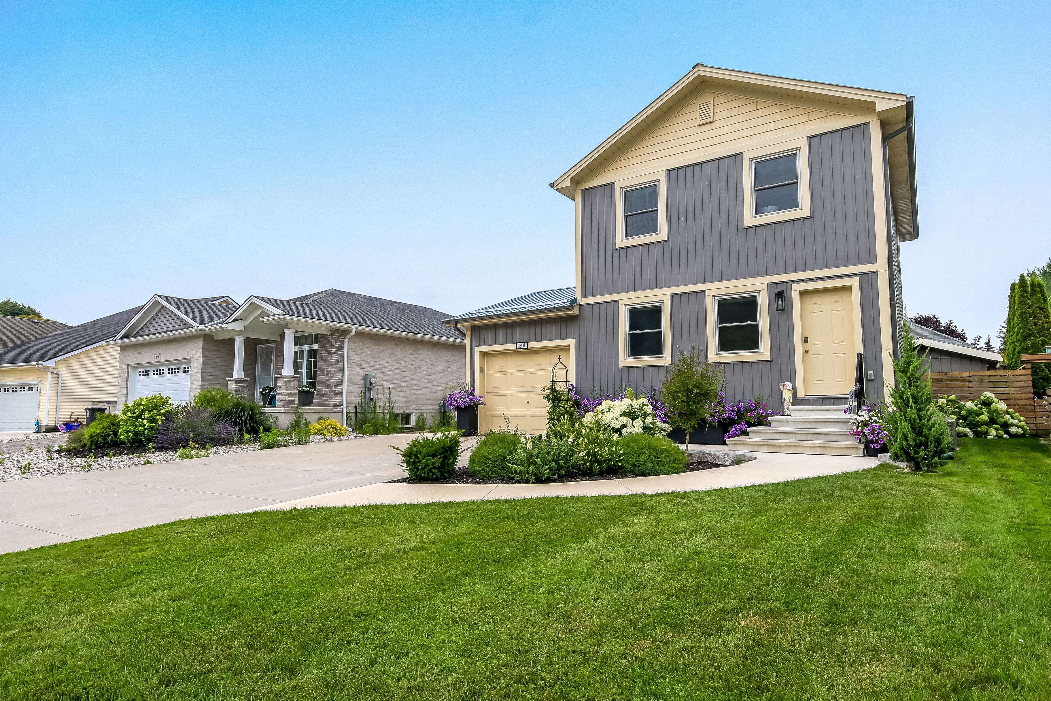 308 Selbourne DR, Central Elgin, ON N5L 1B1