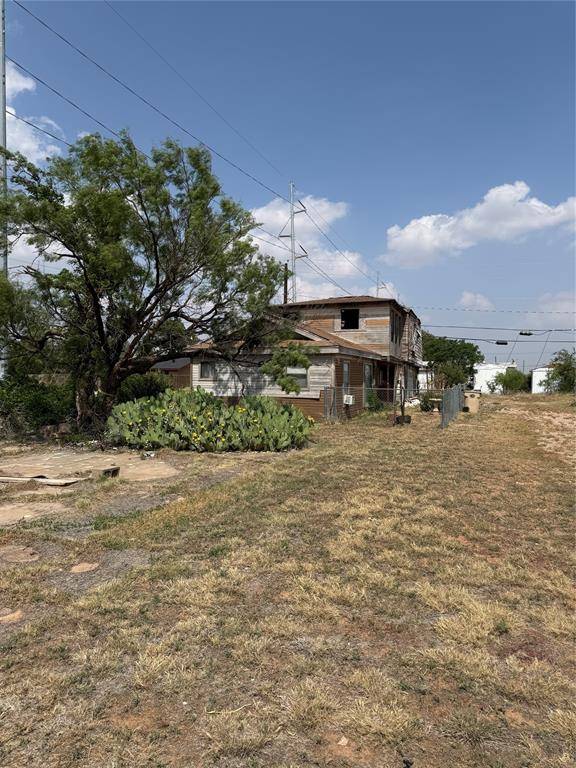 201 Commercial Avenue, Anson, TX 79501