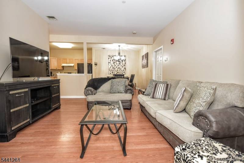124 Barrister Dr #124, Butler Boro, NJ 07405