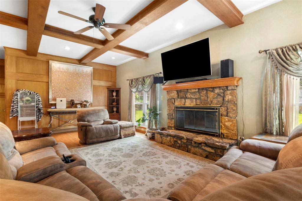 3929 Amy Avenue, Garland, TX 75043