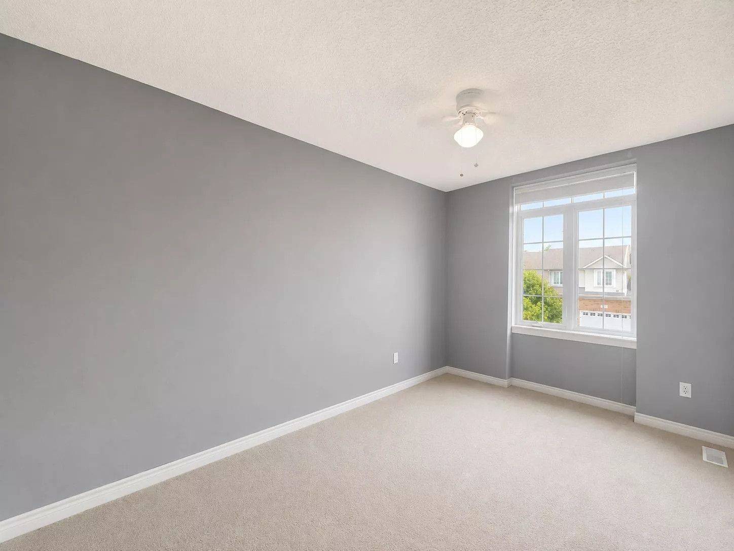 555 Grasslands CT, Cambridge, ON N2V 2R5