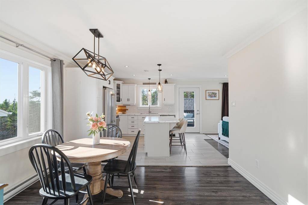 17 Lawlors Road, Paradise, NL A1L 3P1