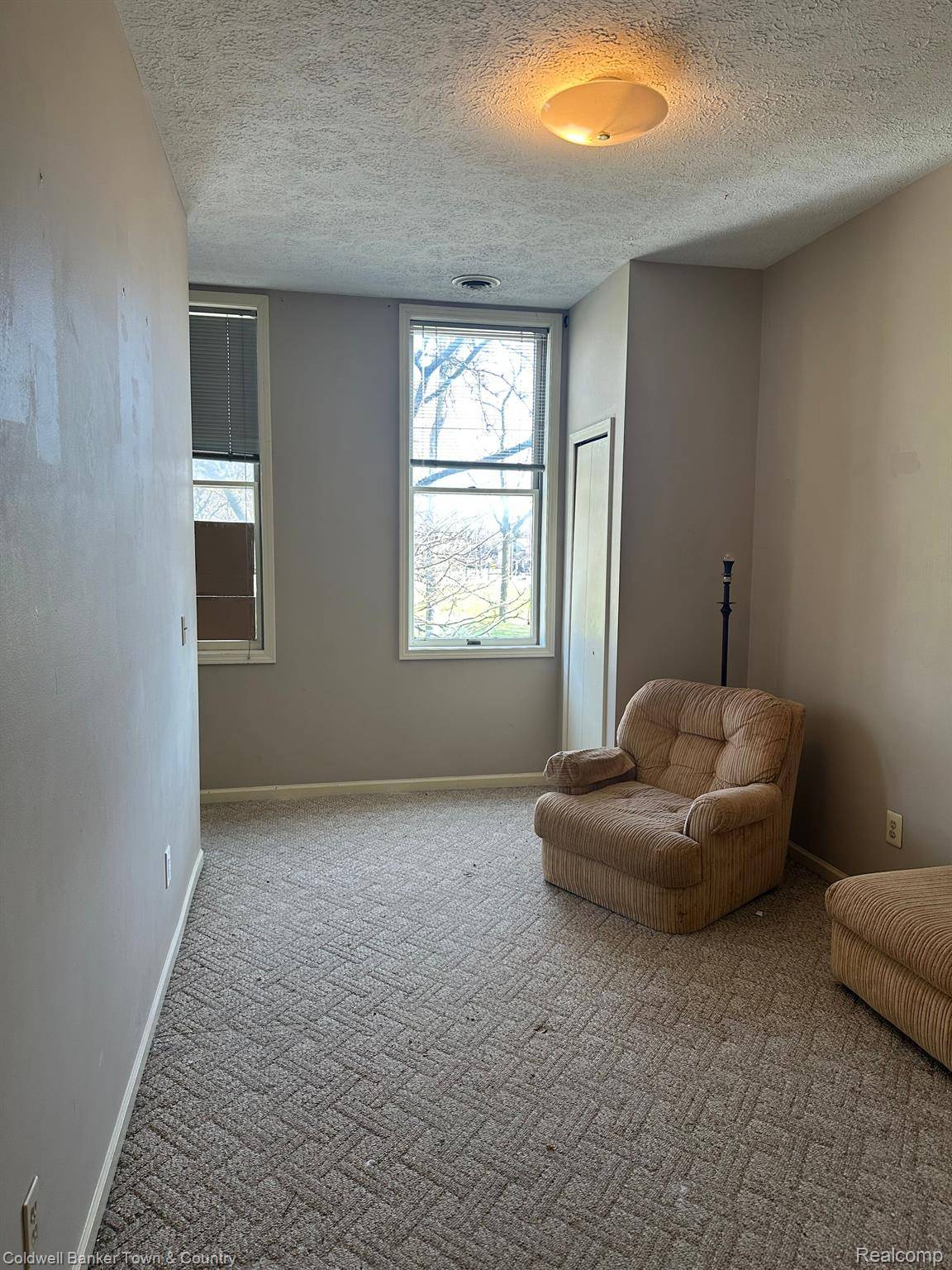213 E GRAND RIVER AVE #A, Howell, MI 48843