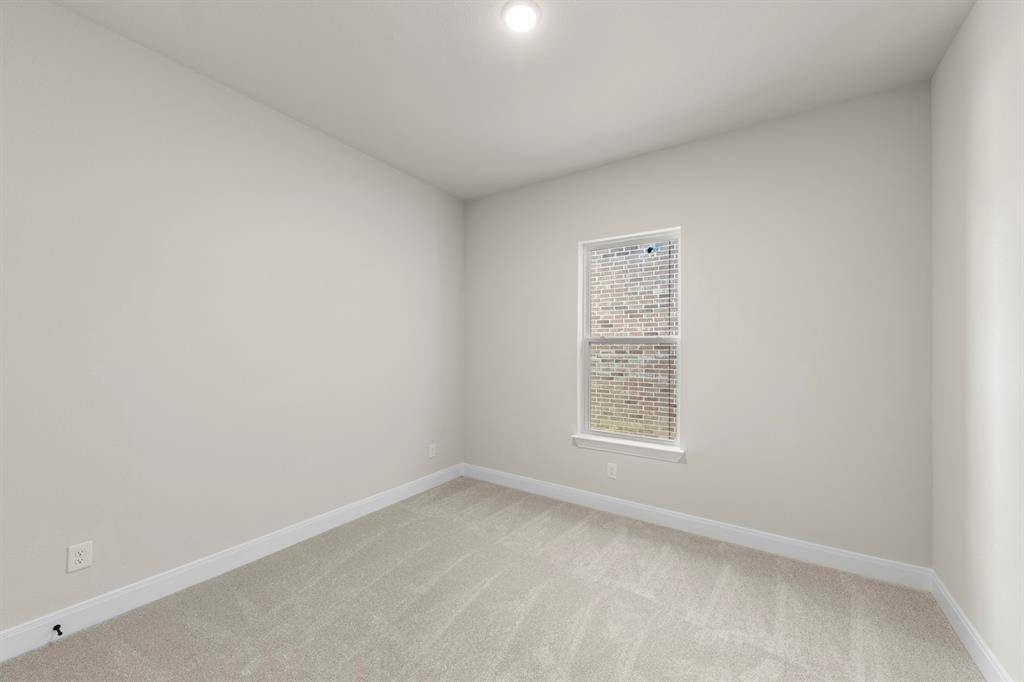 637 Bunchberry Street, Fort Worth, TX 76247