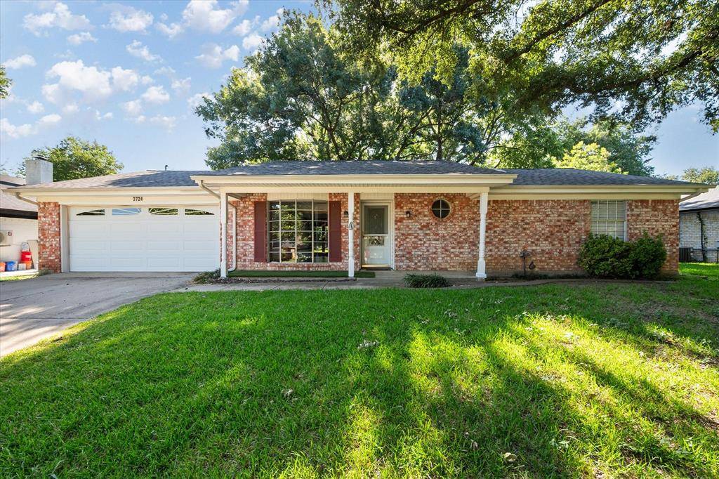 3724 Billie Faye Drive, North Richland Hills, TX 76180