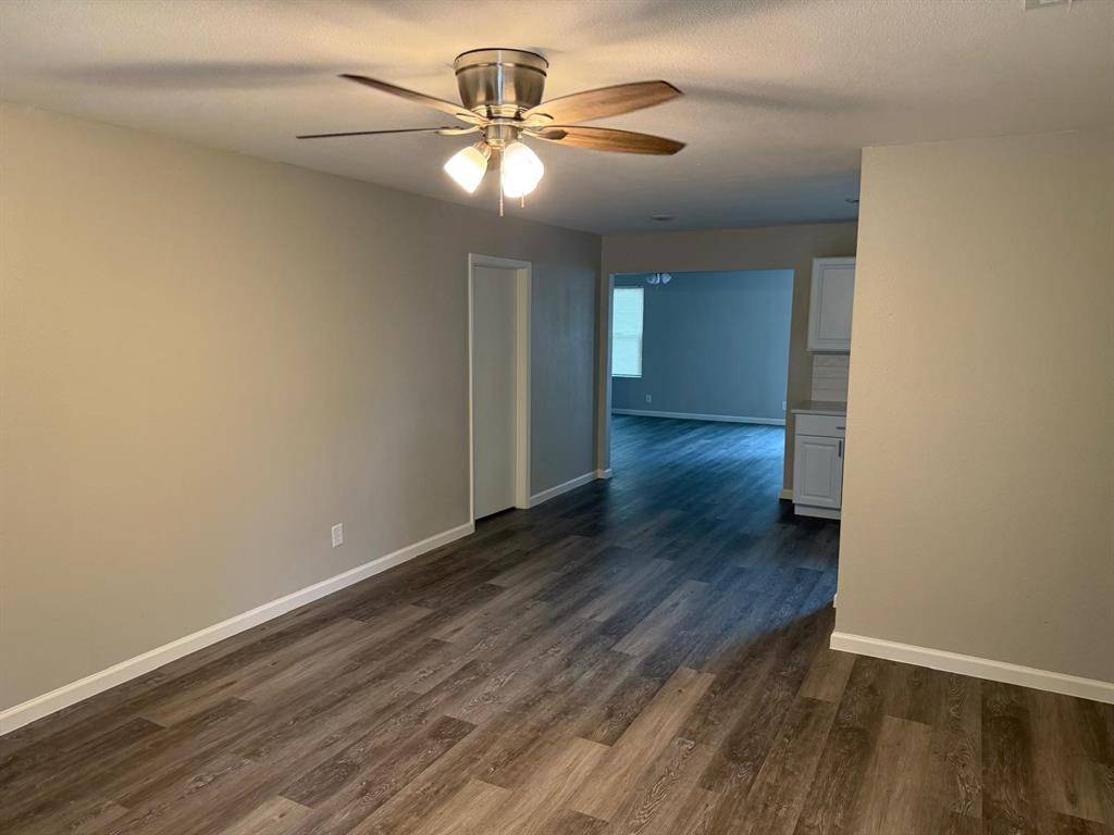 925 Bluewood Drive, Dallas, TX 75232