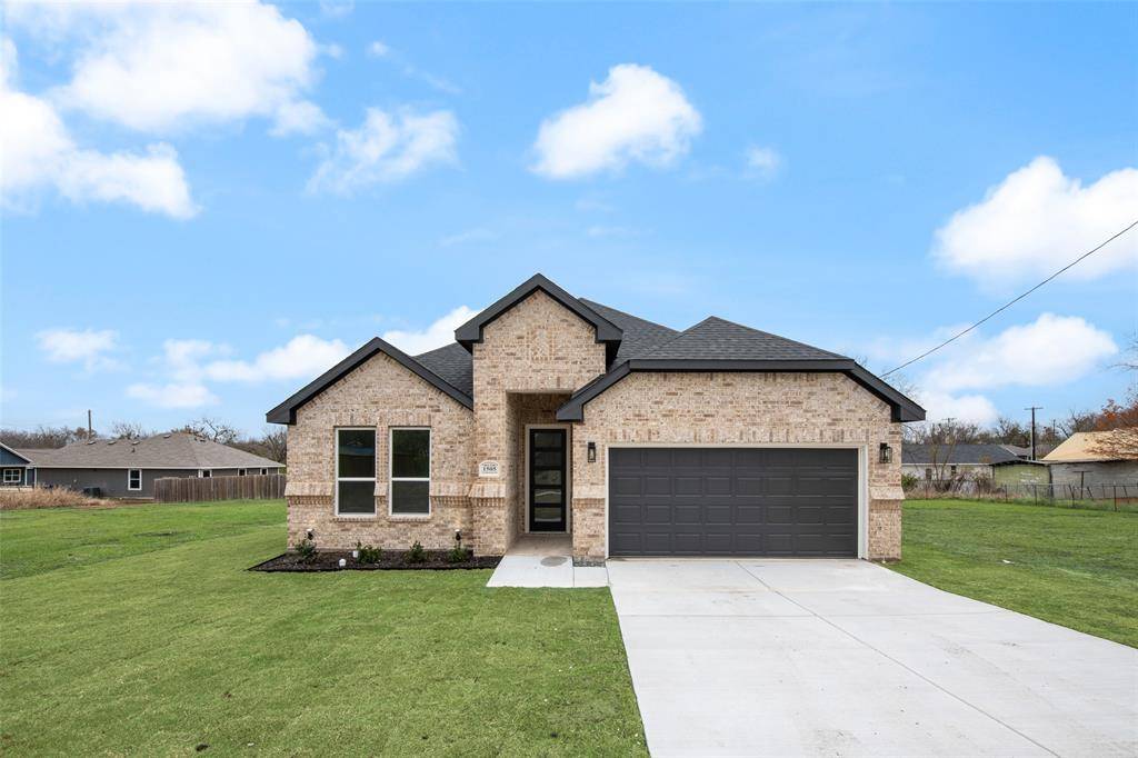 1505 Up The Grove Street, Greenville, TX 75401
