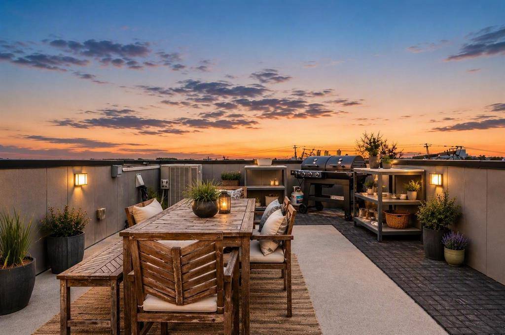 304 Mathey Court, Dallas, TX 75208